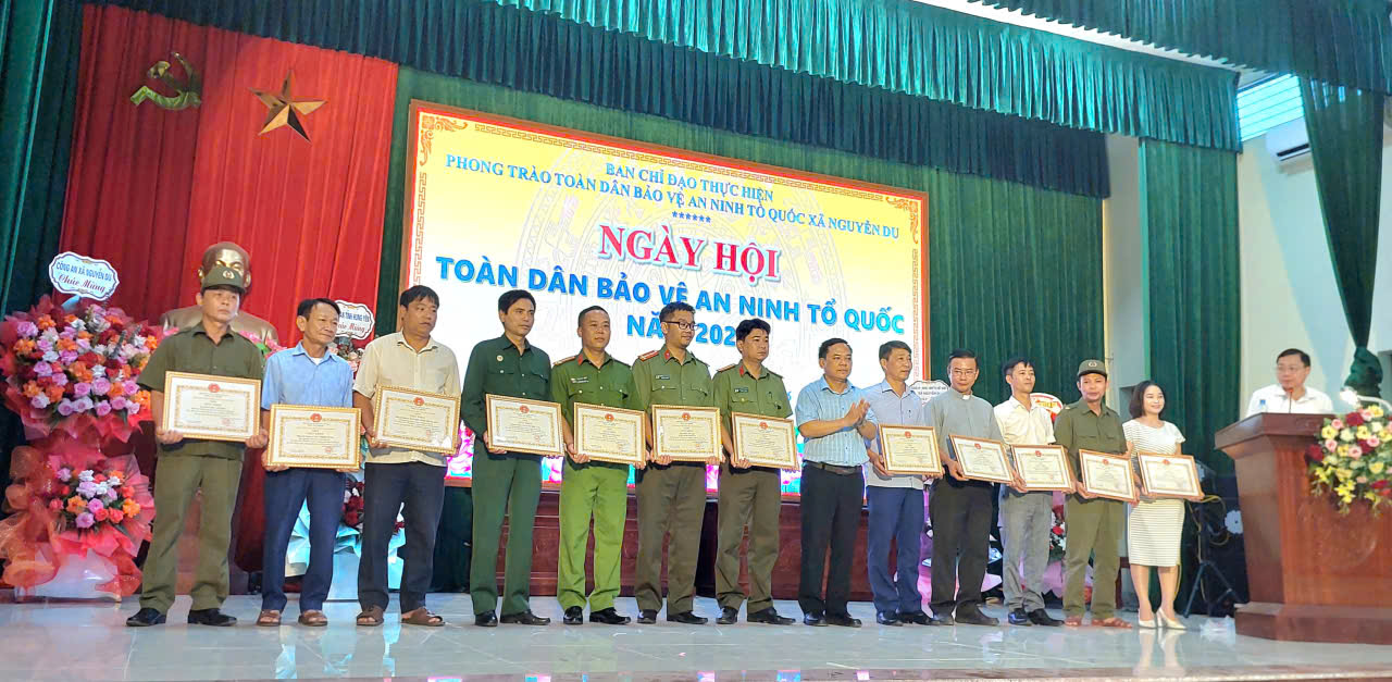 Hội CCB xã Nguyễn Du – phát huy phẩm chất  “Bộ đội cụ Hồ”, chung tay bảo vệ an ninh Tổ quốc
