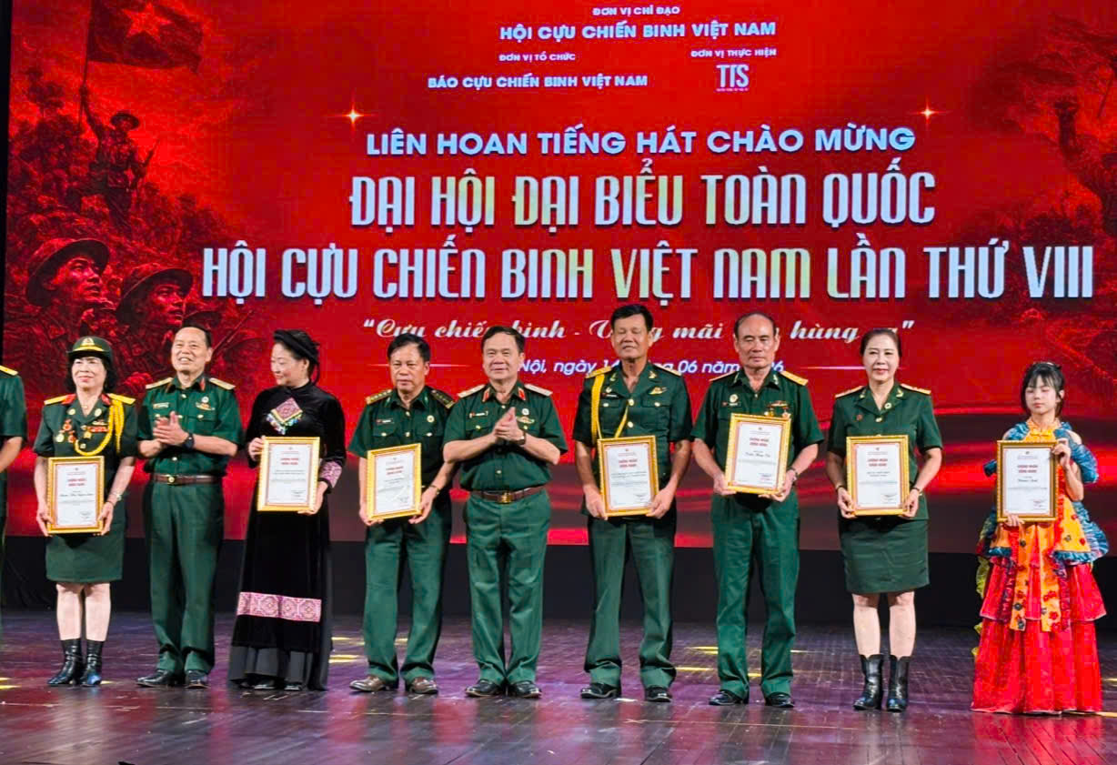 Hội CCB tỉnh Hưng Yên đạt thành tích xuất sắc tại Liên hoan Tiếng hát chào mừng Đại hội đại biểu toàn quốc Hội CCB Việt Nam lần thứ VIII